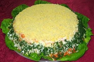 Салат Мимоза с консервированным лососем